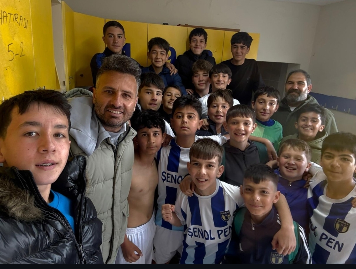 Saray İstiklalspor U13 takımı Şampiyonluk için Sahaya çıktı